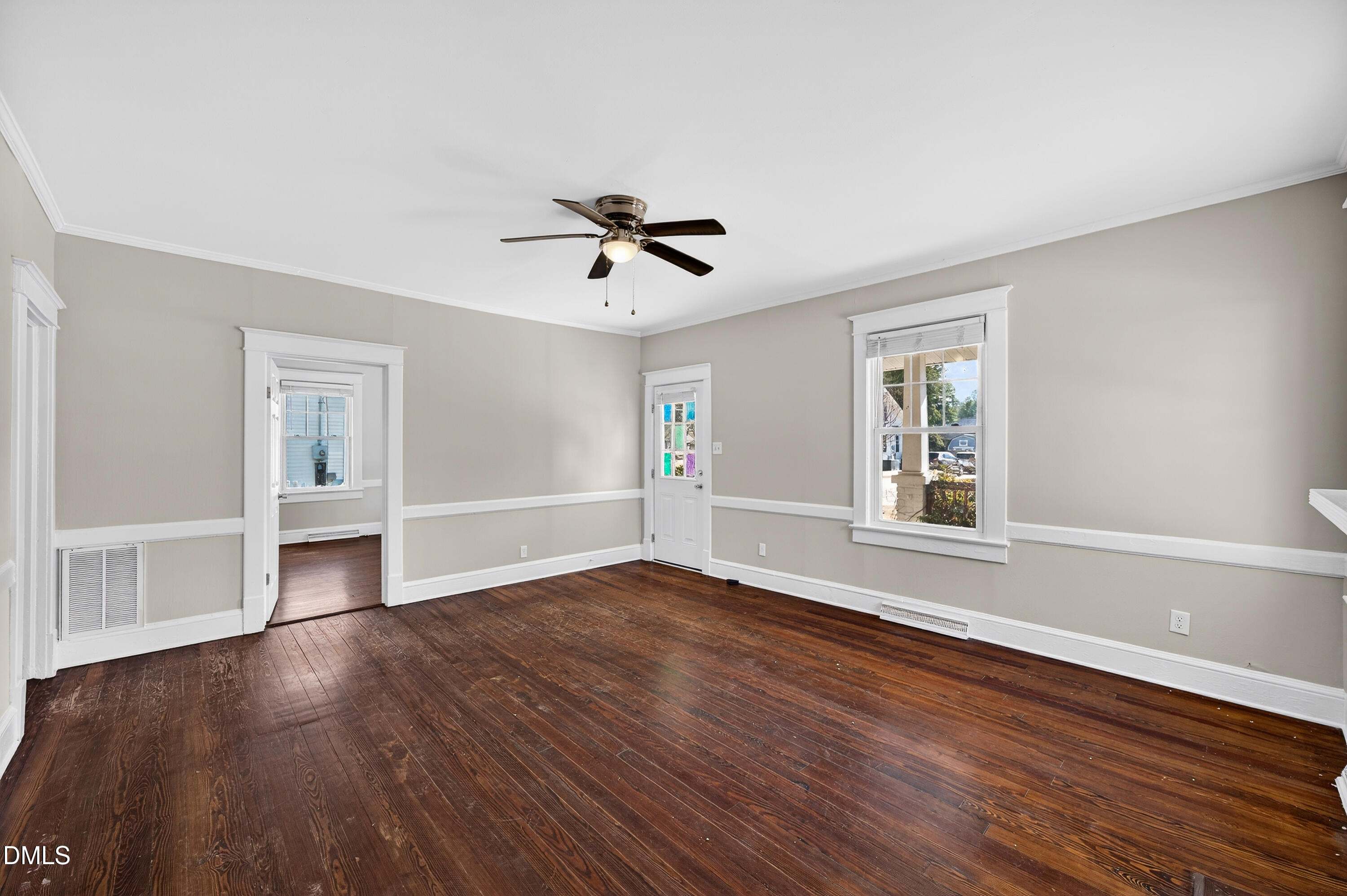 308 East E Street Erwin, NC 28339 - Photo 7 of 24 6 -308 east e street, interior