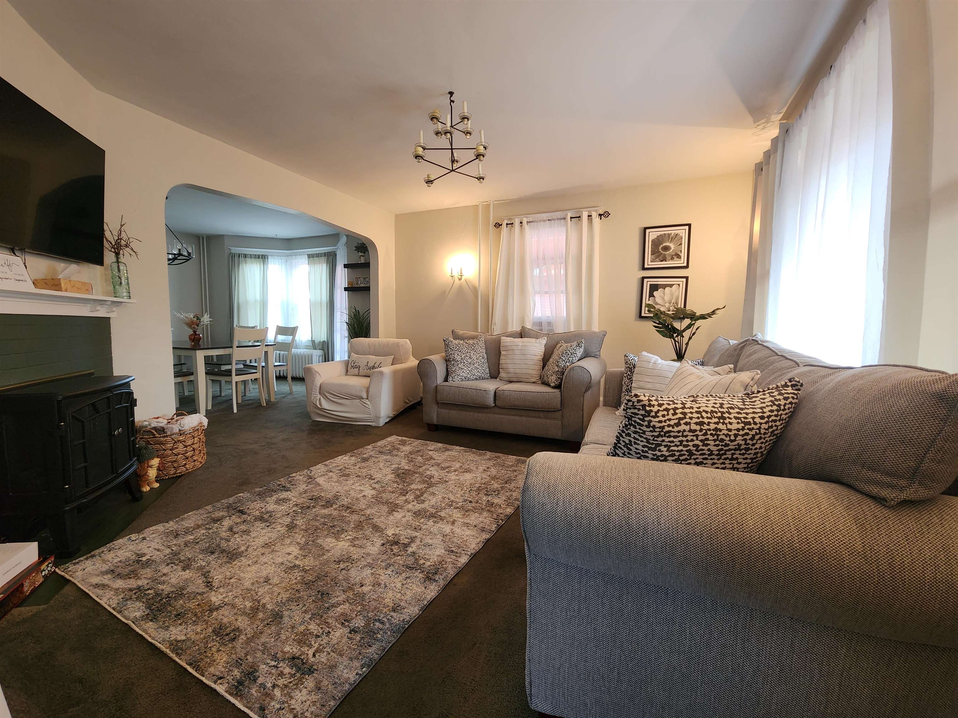 182 Madison Avenue Berlin, NH 03570 - Photo 4 of 22