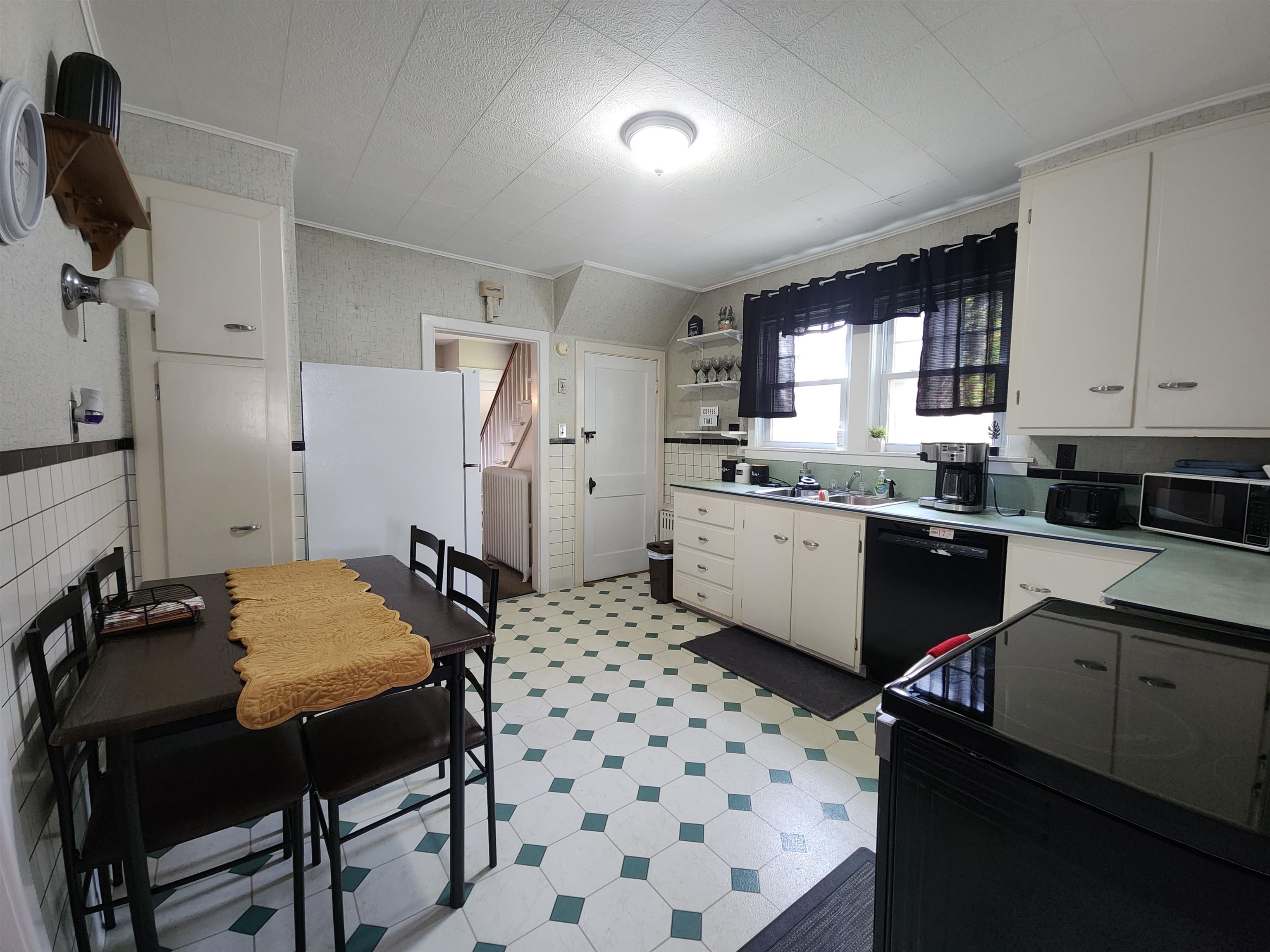 182 Madison Avenue Berlin, NH 03570 - Photo 9 of 22