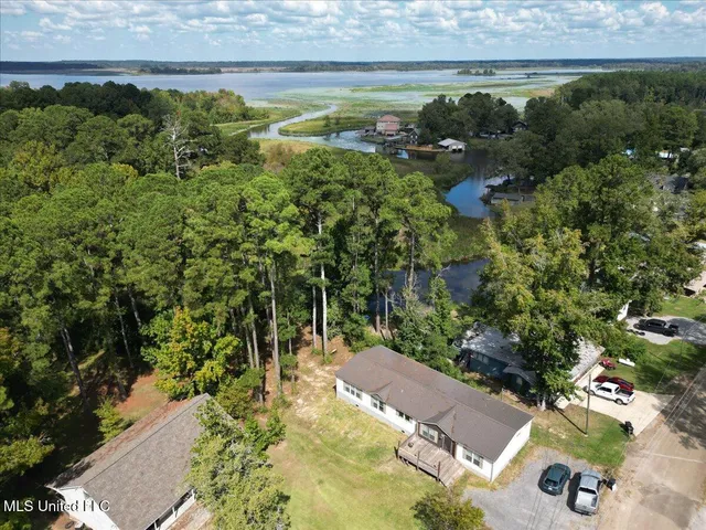 $244,900 | 349 Lake Harbor Road, Brandon, MS 39047
