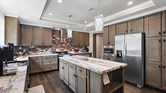 $244,900 | 349 Lake Harbor Road, Brandon, MS 39047