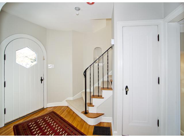 173 North Ardmore Road Columbus, OH 43209 - Photo 2 of 18