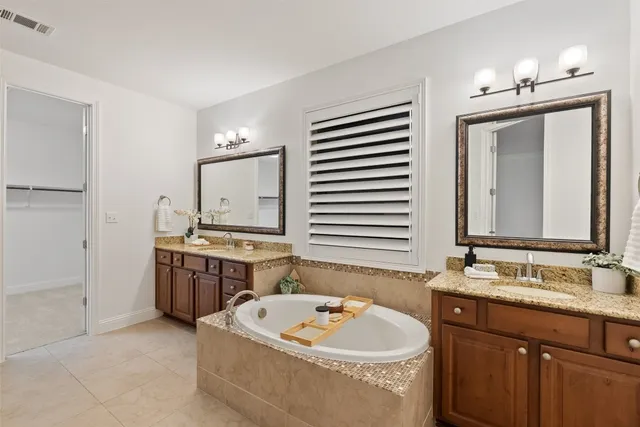 $1,250,000 | 302 Duffy Lane, Lakeway, TX 78738