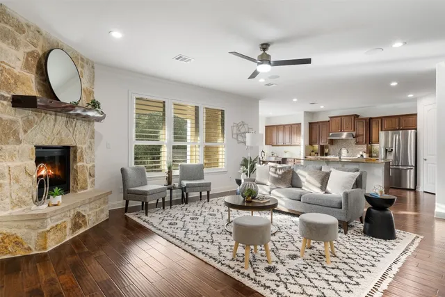 $1,250,000 | 302 Duffy Lane, Lakeway, TX 78738