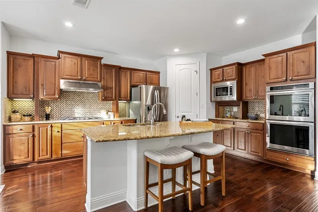 $1,250,000 | 302 Duffy Lane, Lakeway, TX 78738