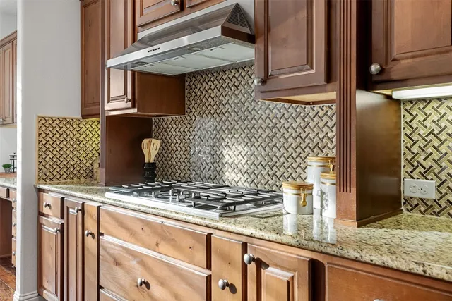 $1,250,000 | 302 Duffy Lane, Lakeway, TX 78738