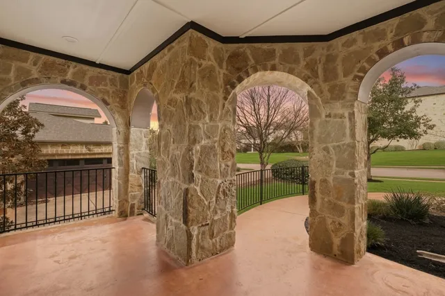 $1,250,000 | 302 Duffy Lane, Lakeway, TX 78738