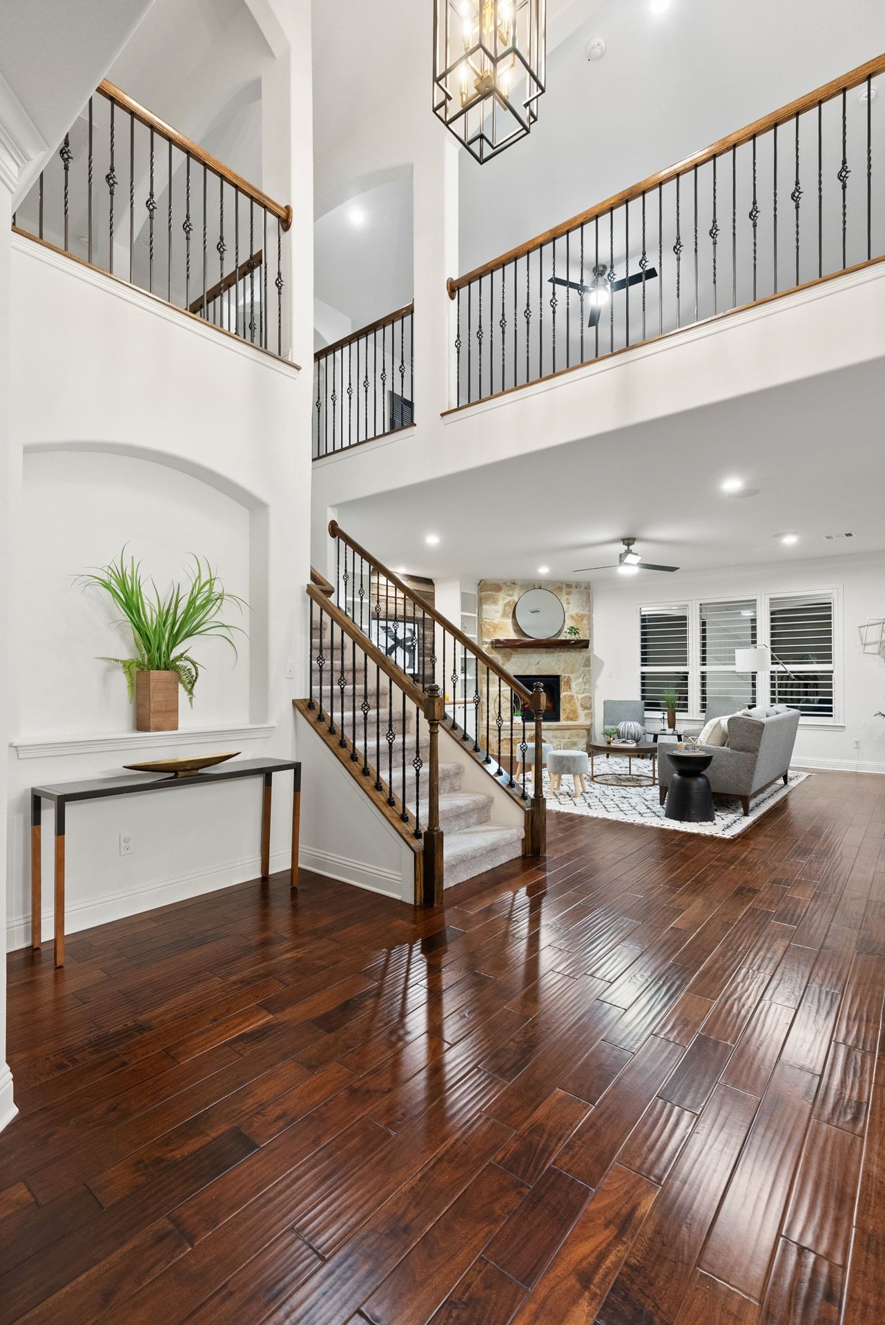 302 Duffy Lane Lakeway, TX 78738 - Photo 5 of 40