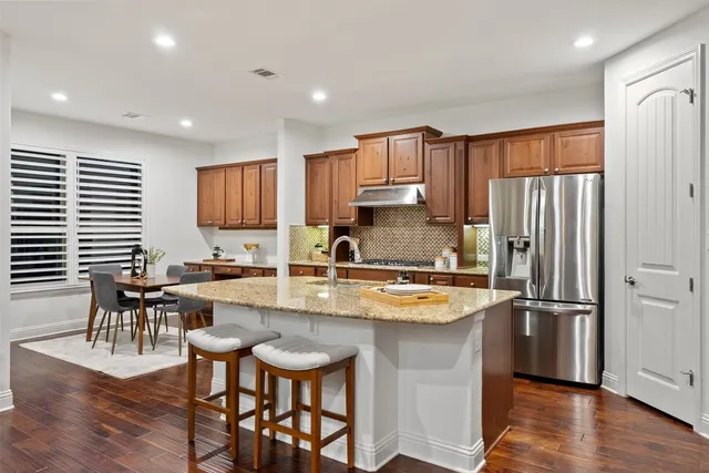 $1,250,000 | 302 Duffy Lane, Lakeway, TX 78738