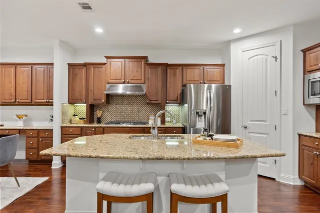 $1,250,000 | 302 Duffy Lane, Lakeway, TX 78738