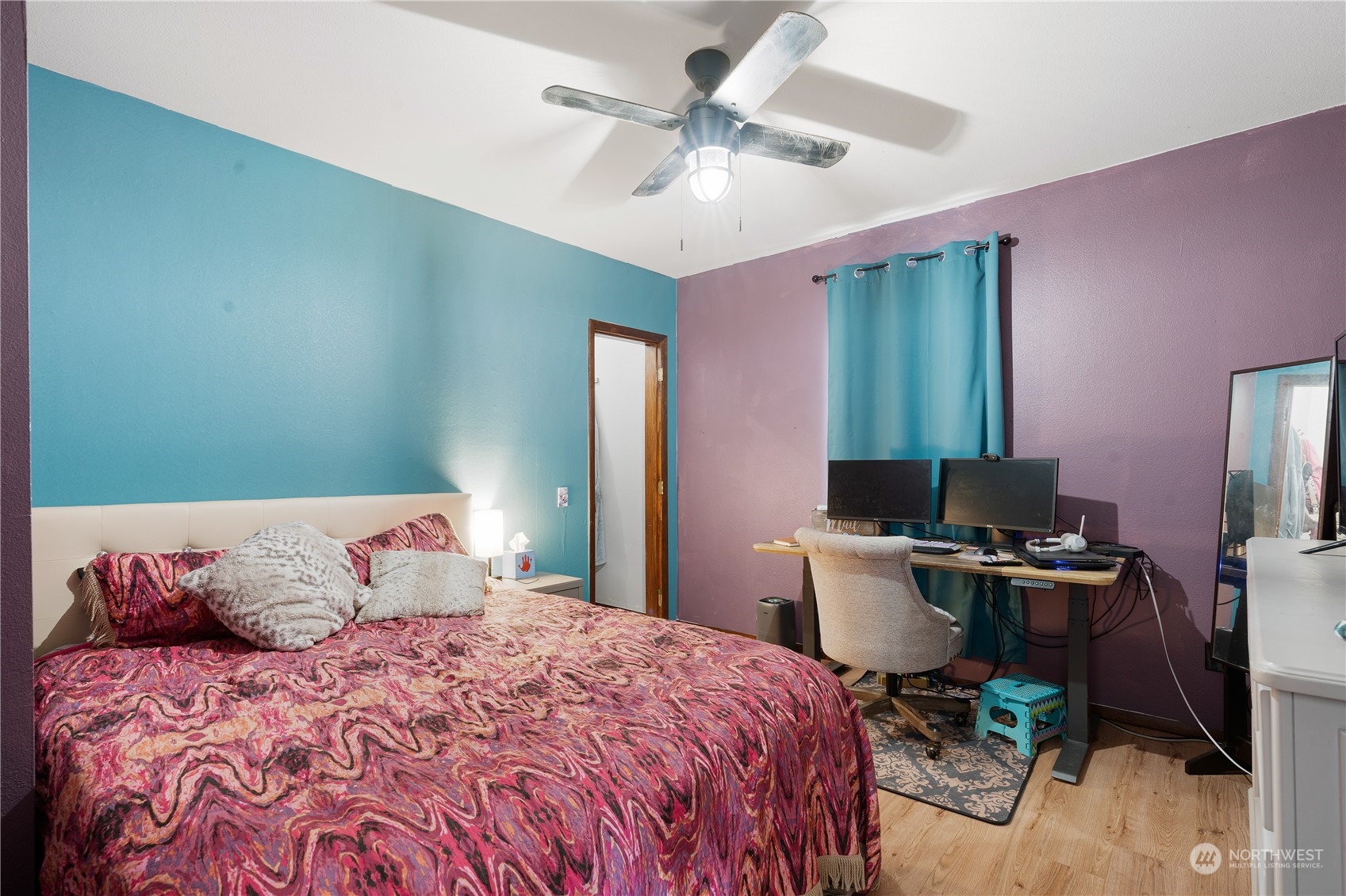 406 Cleveland Sumas, WA 98295 - Photo 15 of 33 a bedroom with a bed and a desk