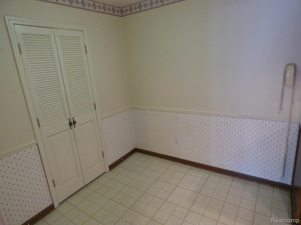 25720 Southfield Road, Unit 102 Southfield, MI 48075 - Photo 25 of 39