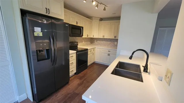 $3,150 | 401 Southwest 158th Terrace, Unit 205, Pembroke Pines, FL 33027