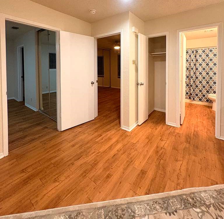 503 Algerita Drive, Unit B Georgetown, TX 78628 - Photo 8 of 30 a view of hallway with wooden floor