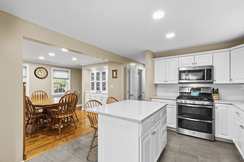 12 Partridge Lane Mansfield, MA 02048 - Photo 25 of 42