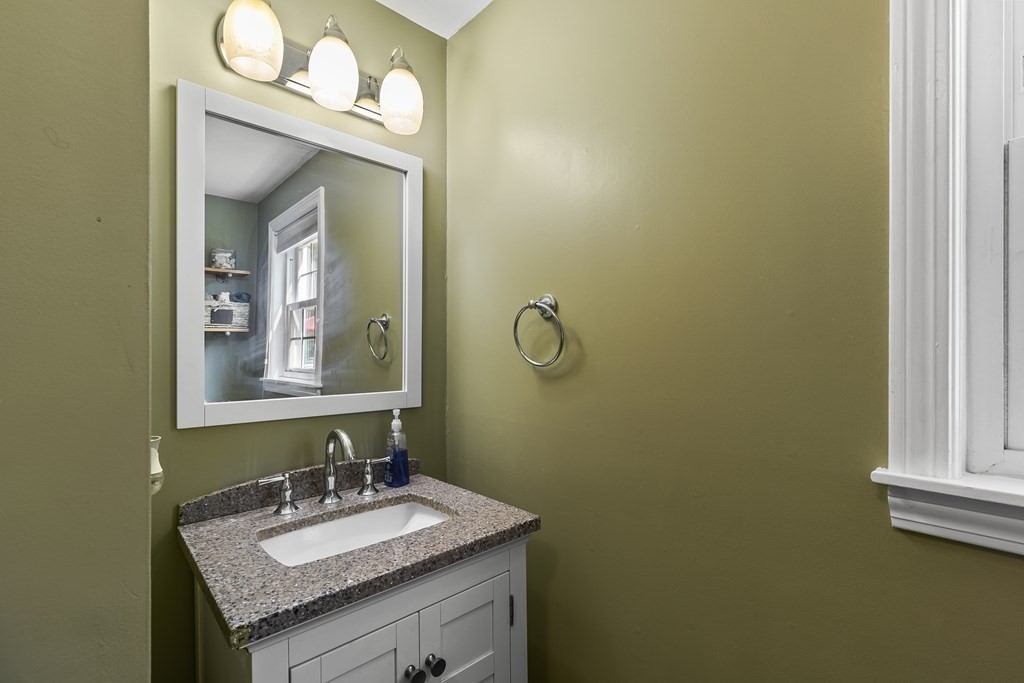 12 Partridge Lane Mansfield, MA 02048 - Photo 26 of 42
