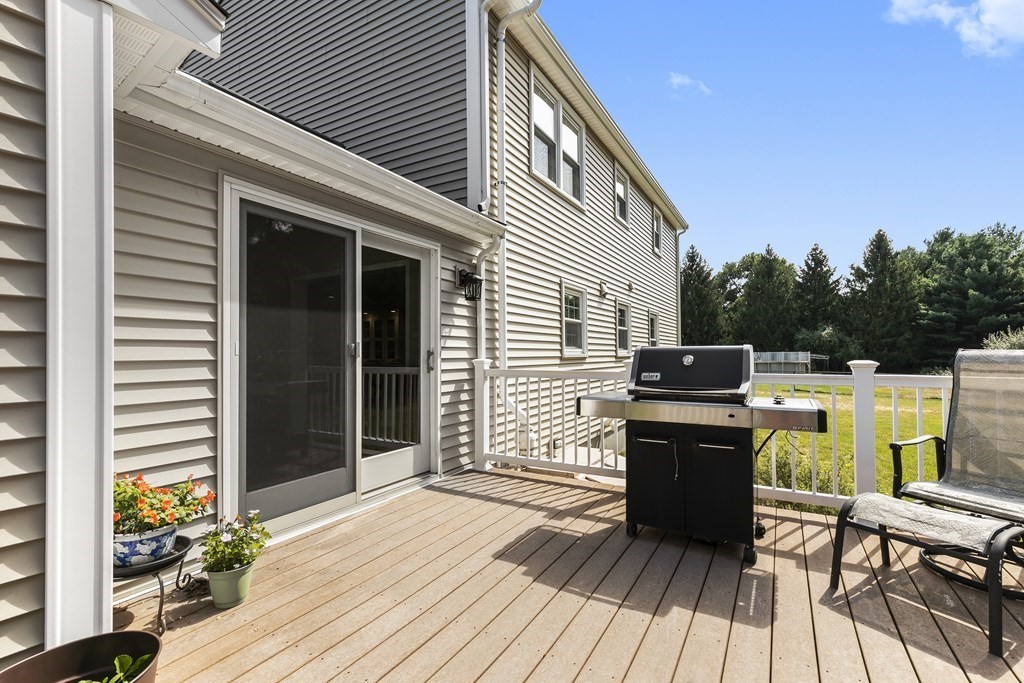 12 Partridge Lane Mansfield, MA 02048 - Photo 8 of 42