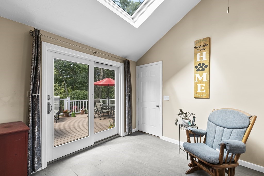 12 Partridge Lane Mansfield, MA 02048 - Photo 10 of 42