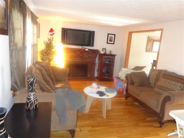 8 Woodcliff Road Holbrook, MA 02343 - Photo 3 of 5 Gallery Image 3