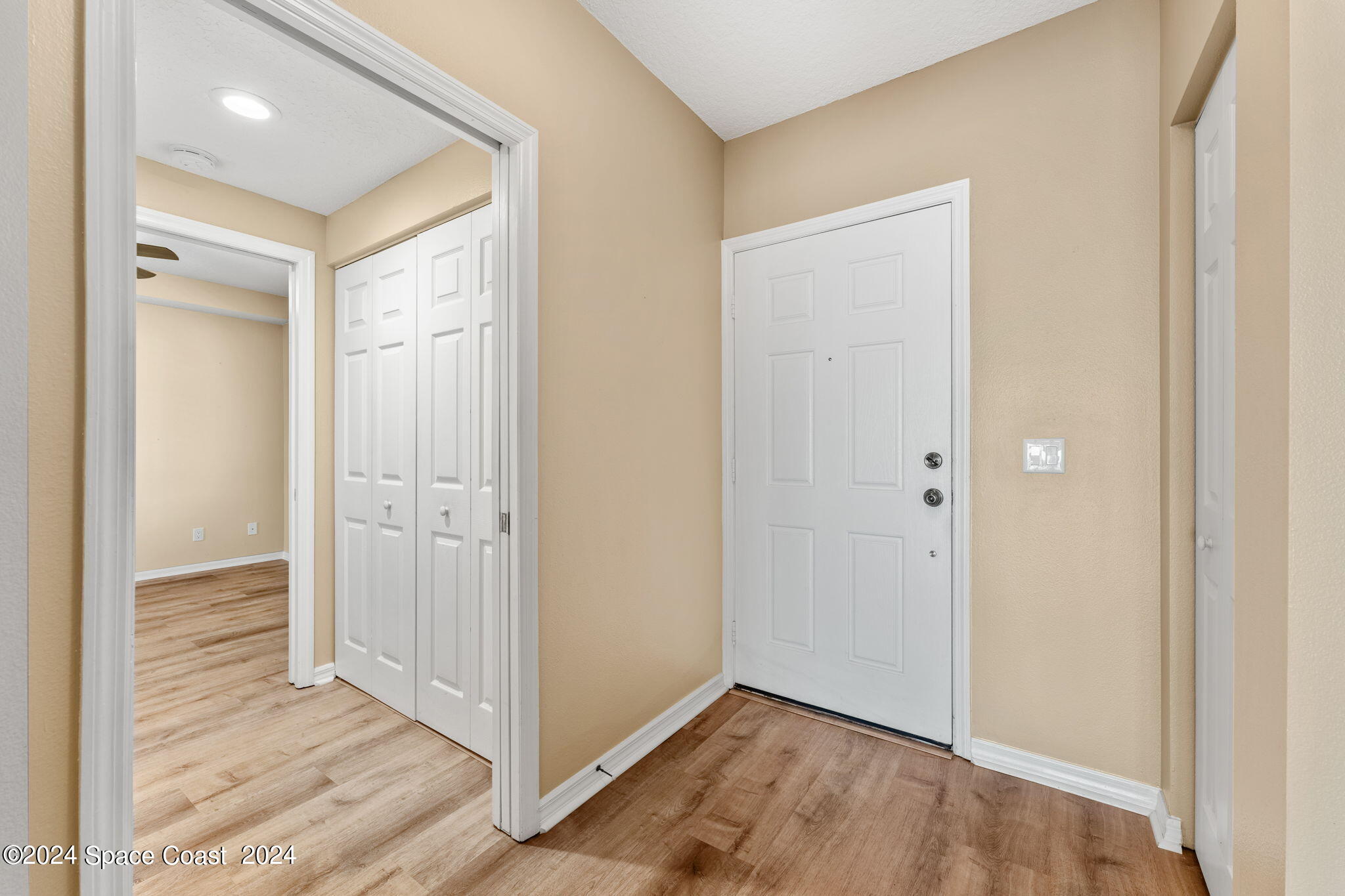 102 Riverside Drive, Unit 405 Cocoa, FL 32922 - Photo 11 of 99 9Foyer Views