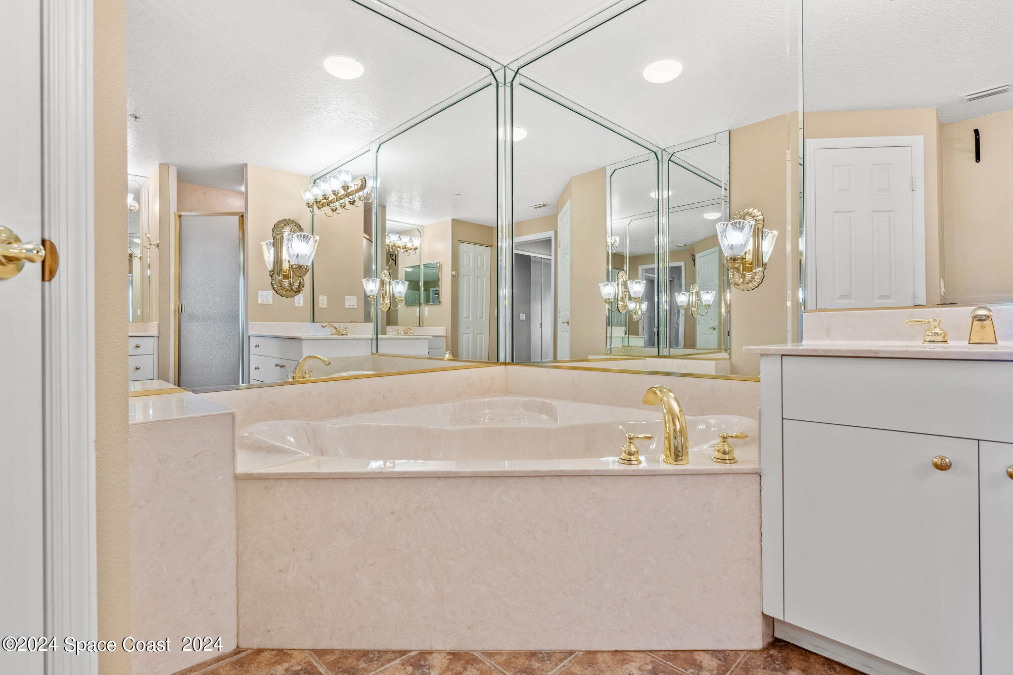102 Riverside Drive, Unit 405 Cocoa, FL 32922 - Photo 37 of 99 Primary Bathroom Views