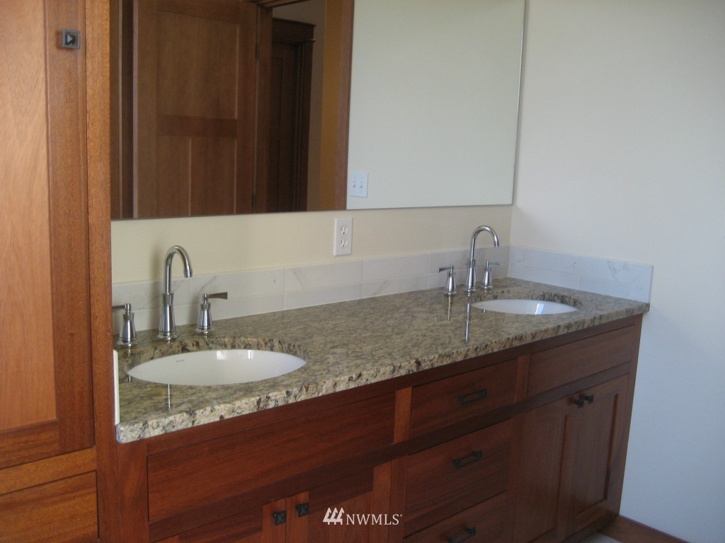 7010 Samish Heights Road Bow, WA 98232 - Photo 19 of 22 Gallery Image 19