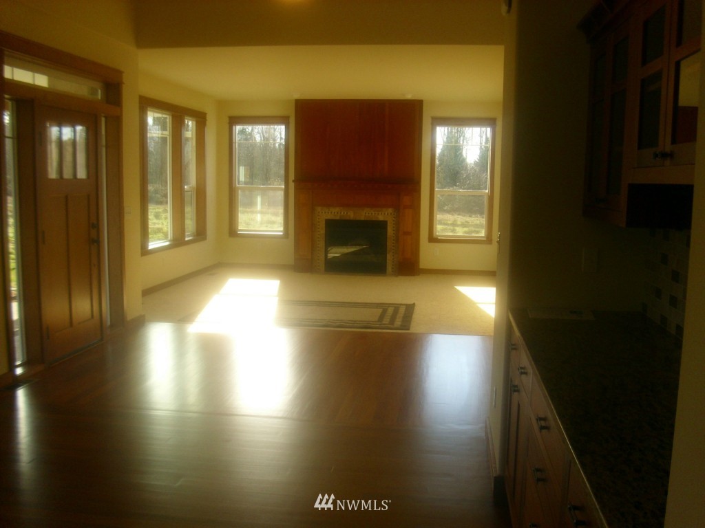 7010 Samish Heights Road Bow, WA 98232 - Photo 3 of 22 Gallery Image 3