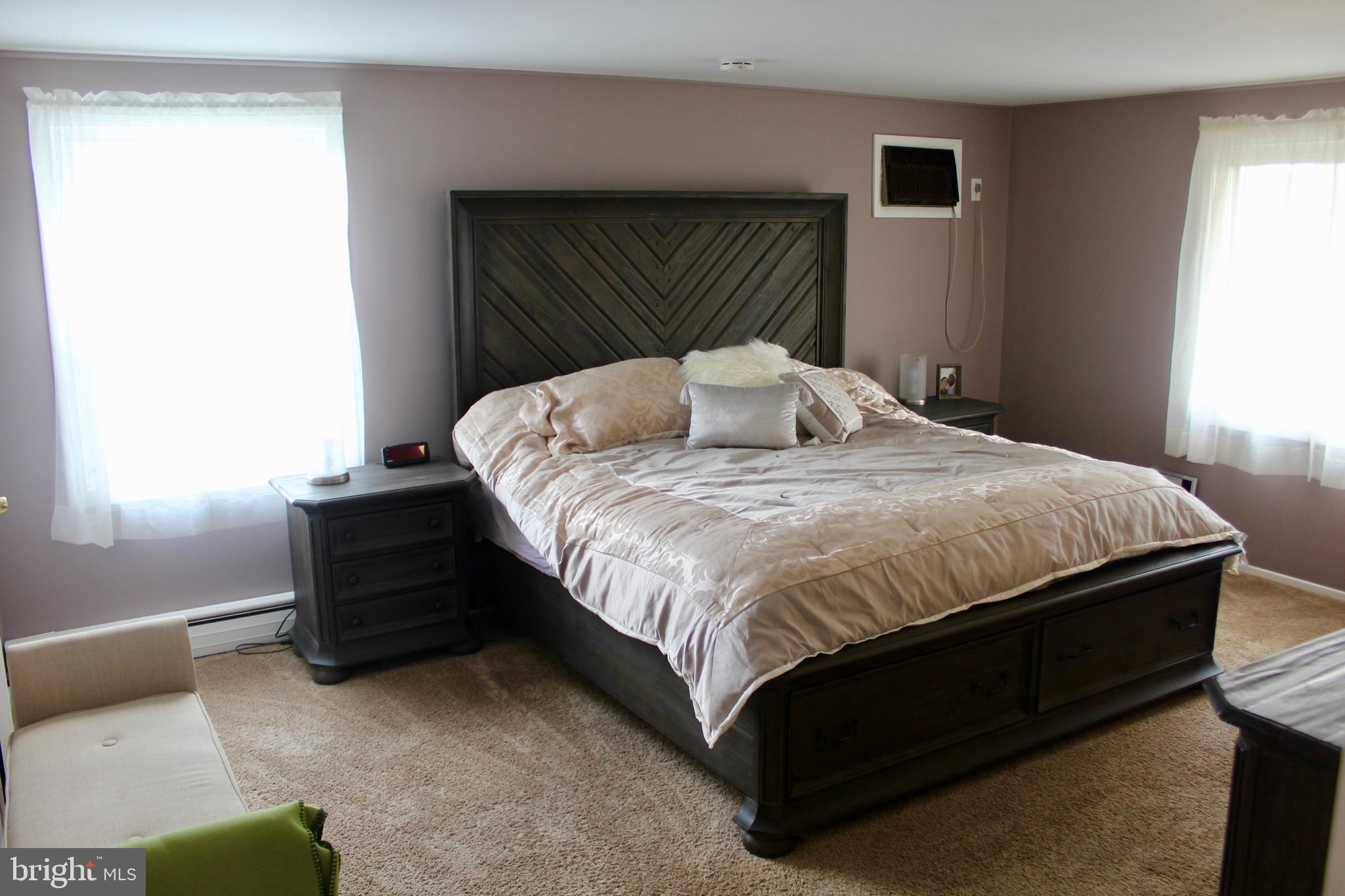 27 Tweed Road Levittown, PA 19056 - Photo 4 of 17
