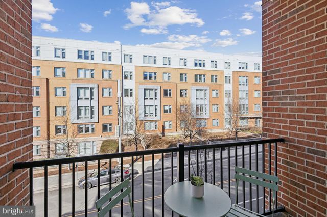$535,000 | 181 East Reed Avenue, Unit 208, Alexandria, VA 22305
