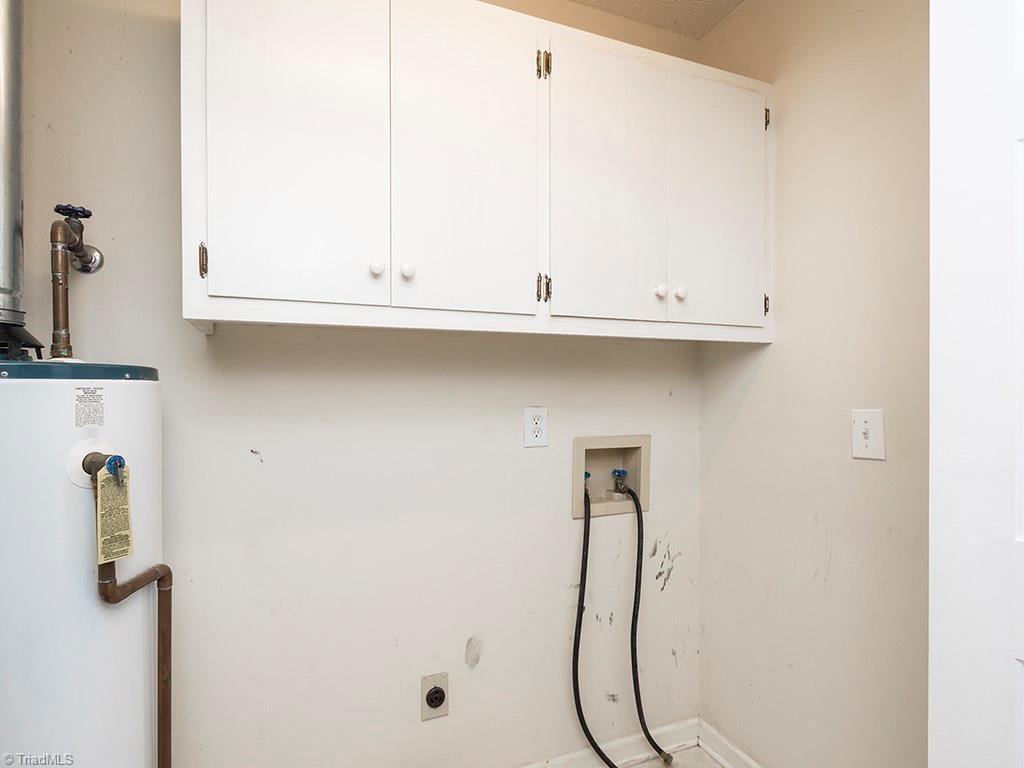 910 Trollinger Road Graham, NC 27253 - Photo 26 of 28 Laundry Area