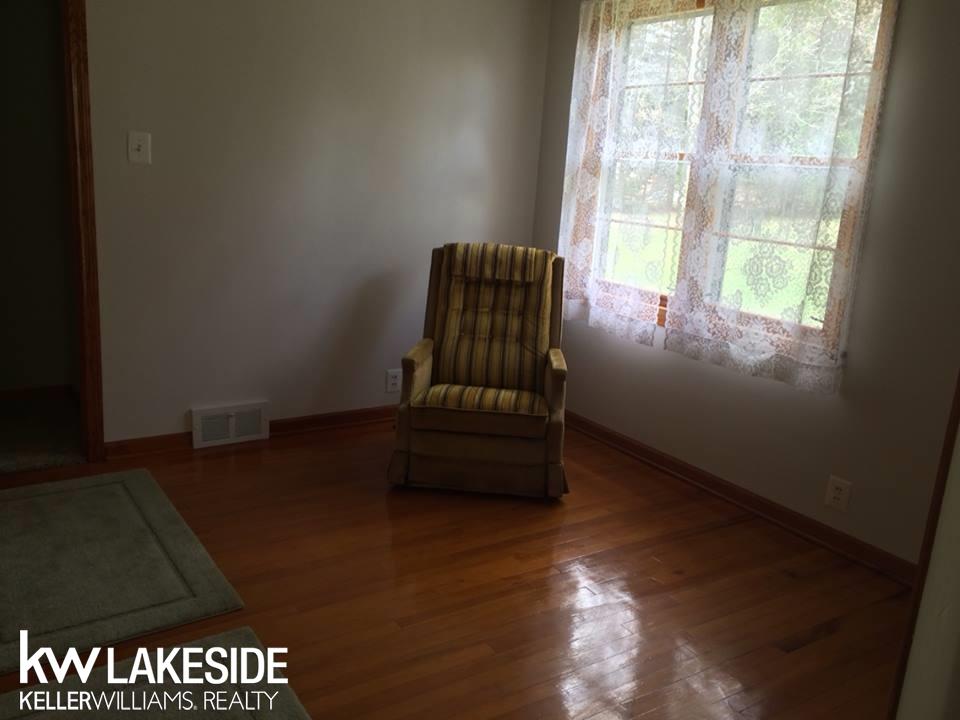 135 East Romeo Road Leonard, MI 48367 - Photo 12 of 20