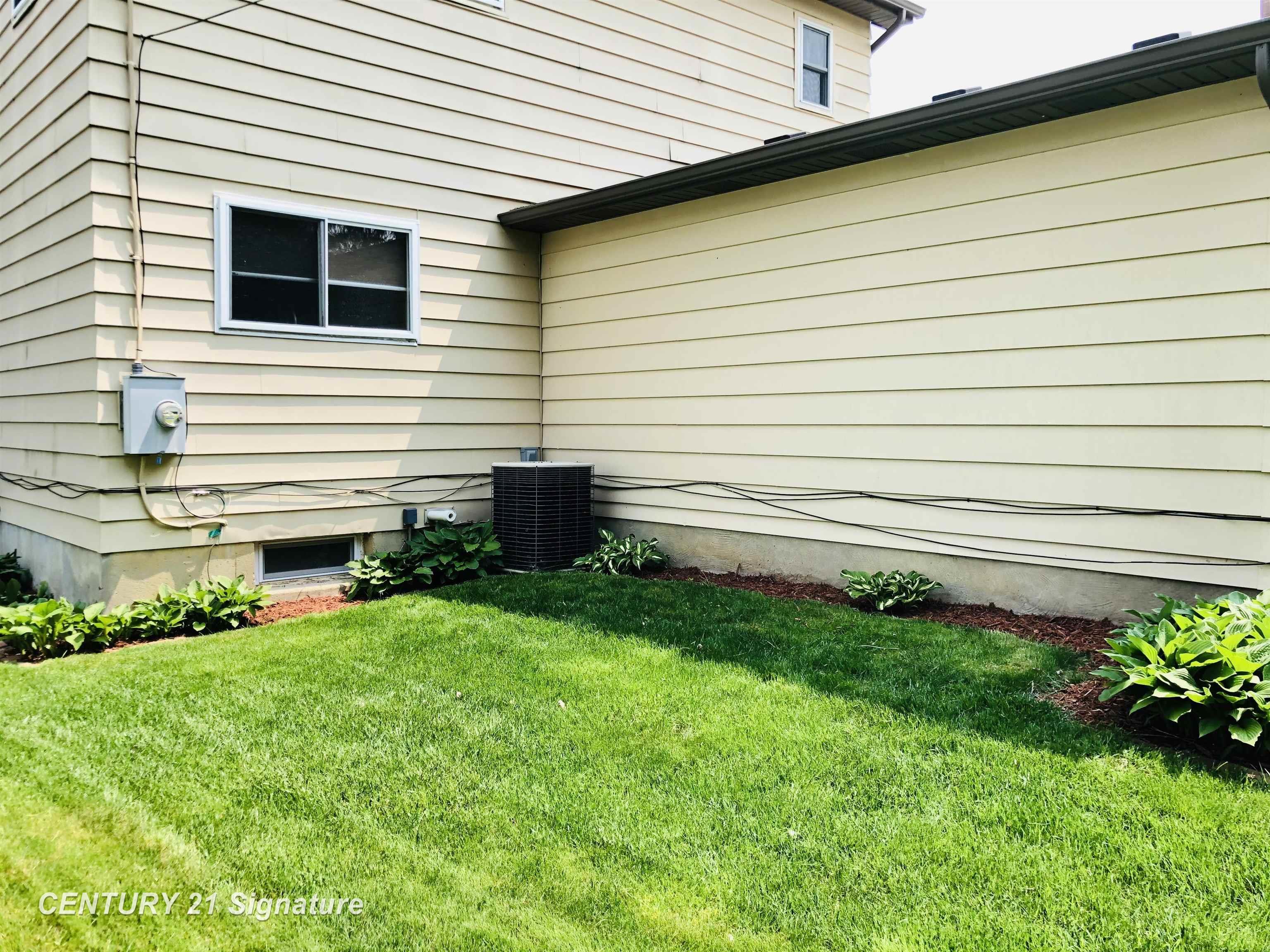 548 Spring Lane Flushing, MI 48433 - Photo 5 of 40