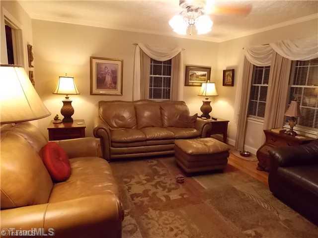 256 Ridgeview Drive Mount Airy, NC 27030 - Photo 4 of 16 Living Room.