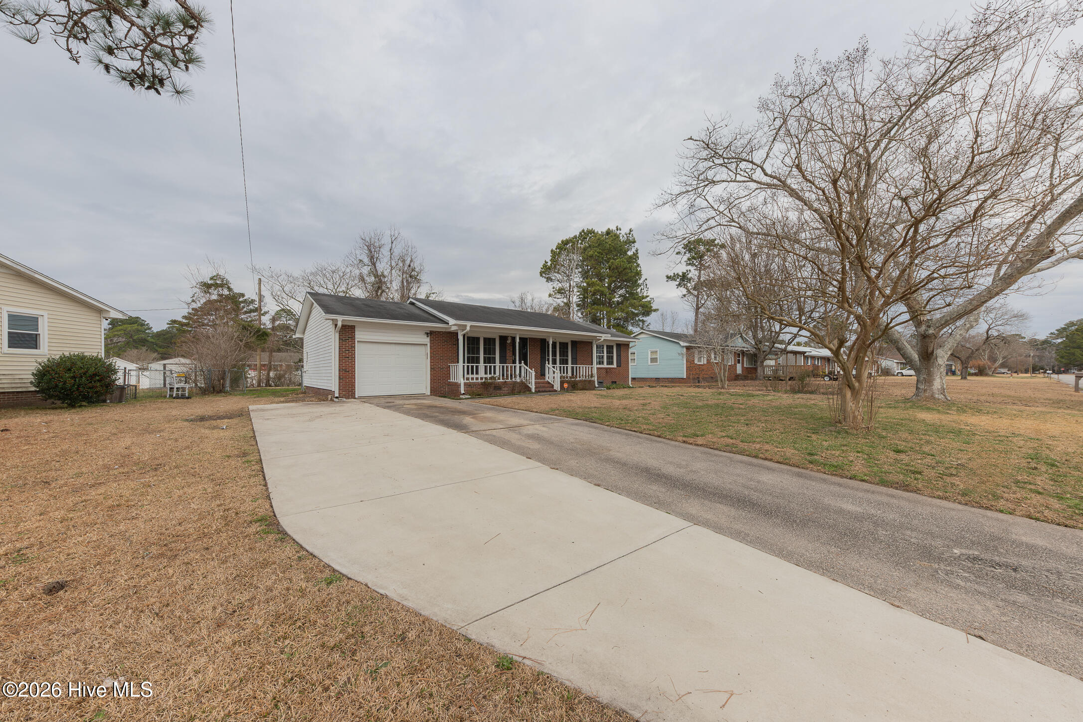 222 Forest View Drive Havelock, NC 28532 - Photo 3 of 31 5FRONT