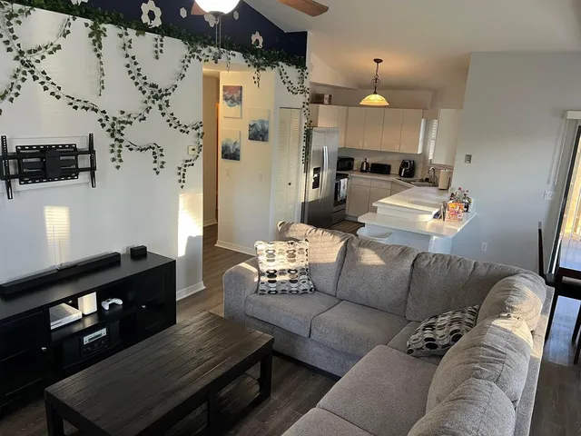 $1,150 | 2825 Stoneway Lane, Unit D, Fort Pierce, FL 34982