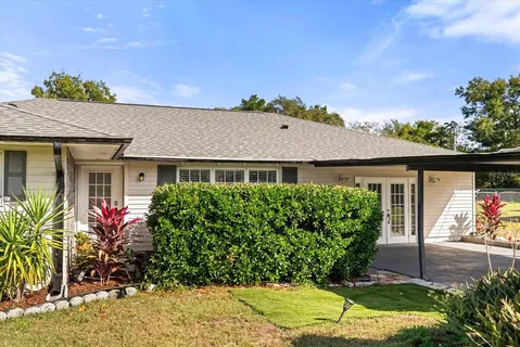 front view of house with a yard