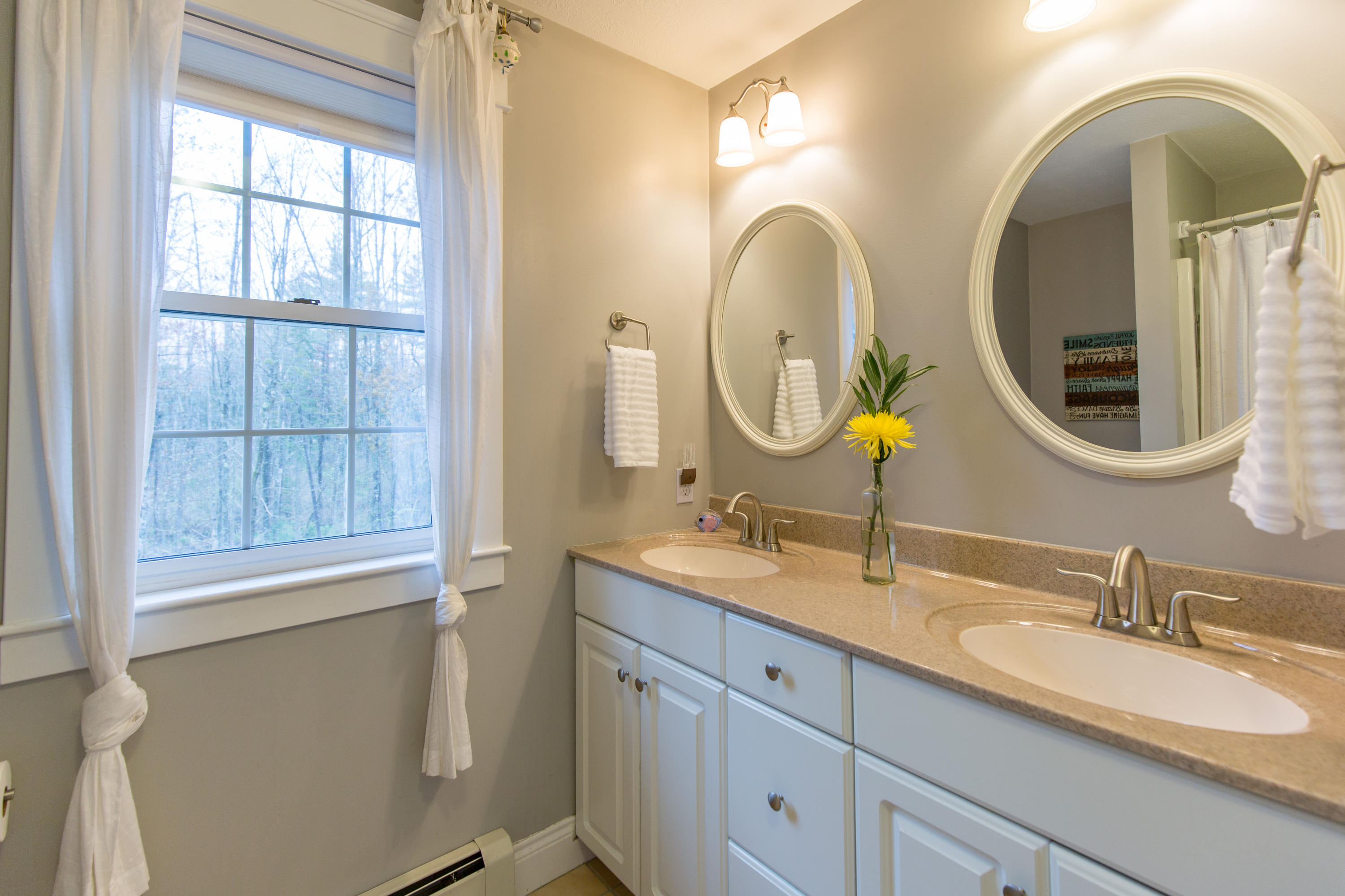 25 Schooner Road Scarborough, ME 04074 - Photo 35 of 51 Full Bath on 2nd Floor