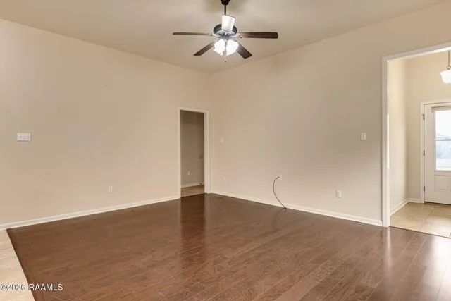 $235,000 | 117 Gray Birch Loop, Youngsville, LA 70592