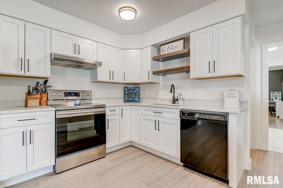 55 Drawbridge Road Springfield, IL 62704 - Photo 8 of 34 Gallery Image 8