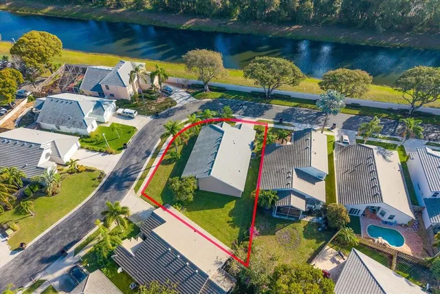 a view of outdoor space deck and garden