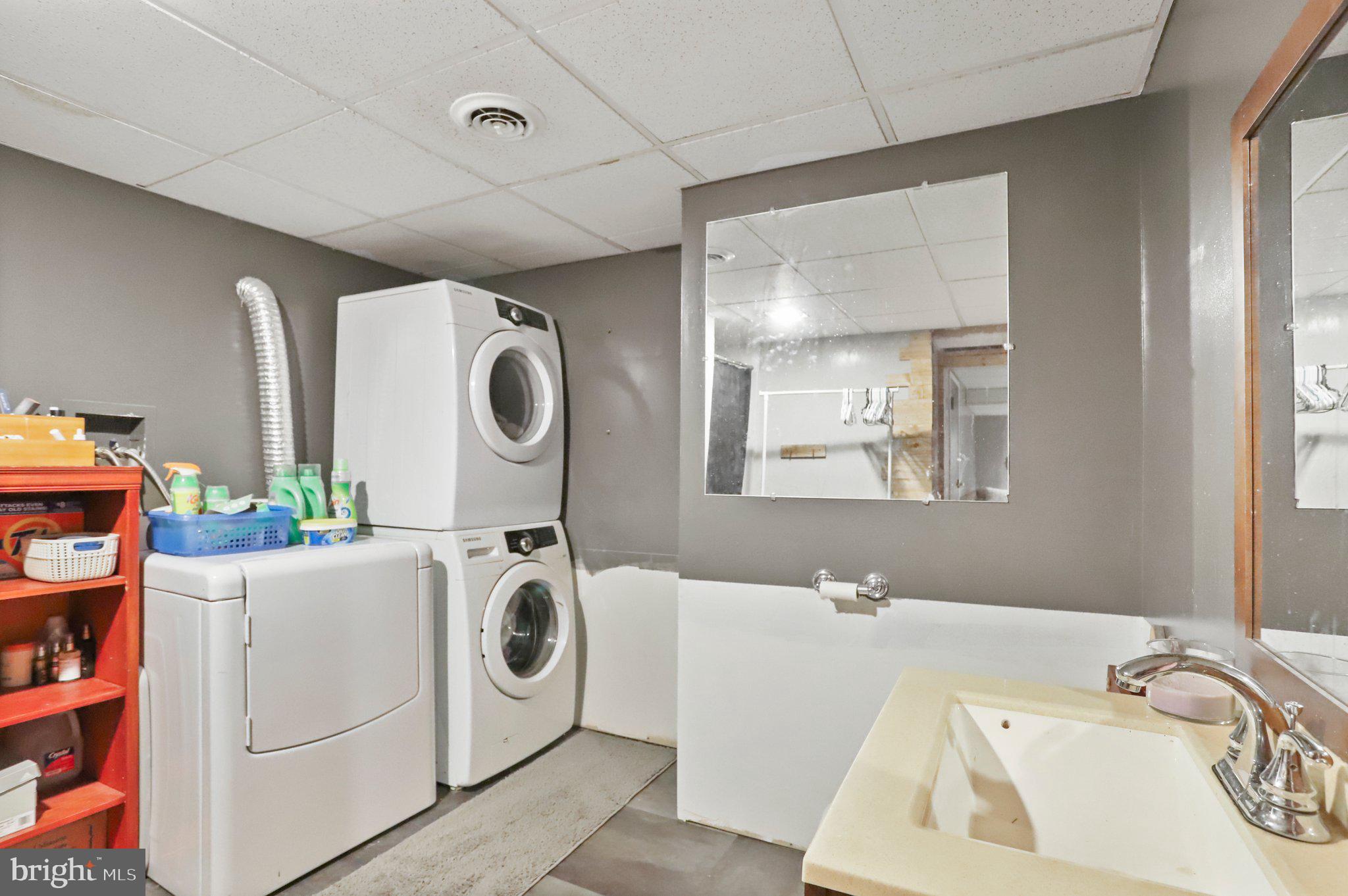 13106 Exline Road Hancock, MD 21750 - Photo 24 of 48 a utility room with dryer and washer