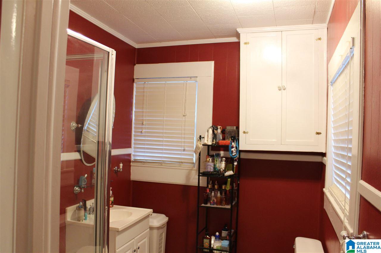 201 Adams Avenue West Oneonta, AL 35121 - Photo 33 of 37