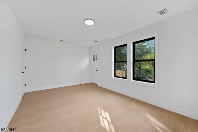 $899,000 | 7 Montclair Avenue, Paterson, NJ 07503