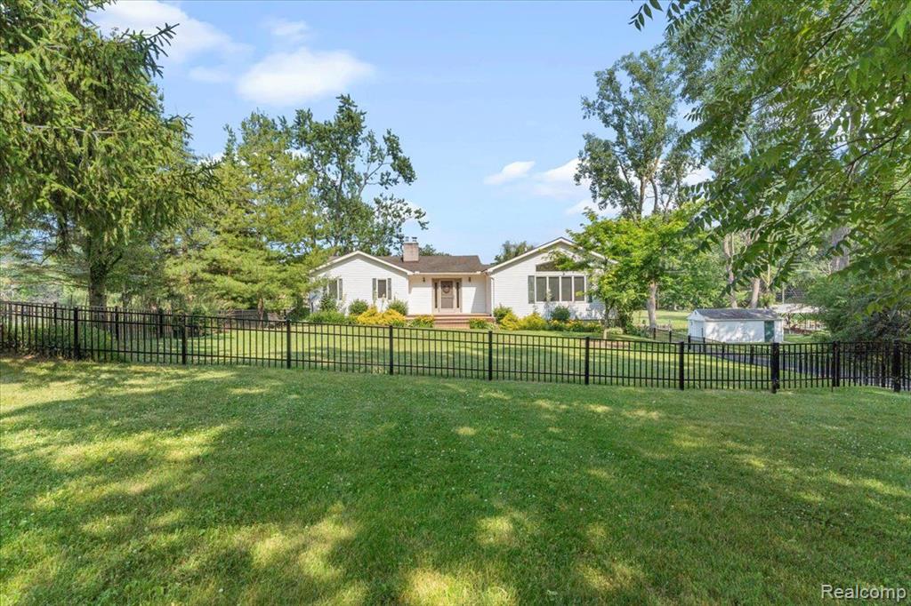 20859 Thorofare Road Grosse Ile, MI 48138 - Photo 7 of 53 Gallery Image 7