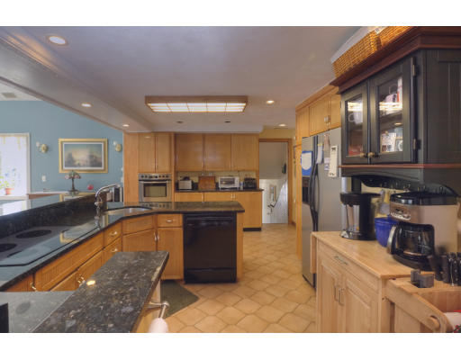 3 Longfellow Road Winchester, MA 01890 - Photo 8 of 23 Gallery Image 8