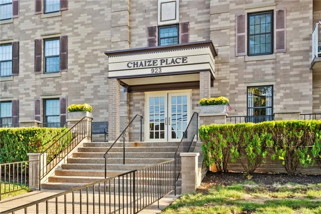 $75,000 | 923 California Avenue, Unit 405, Pittsburgh, PA 15202
