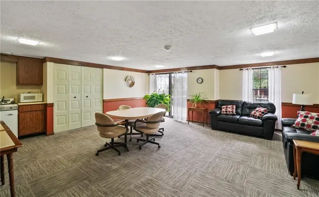 $75,000 | 923 California Avenue, Unit 405, Pittsburgh, PA 15202