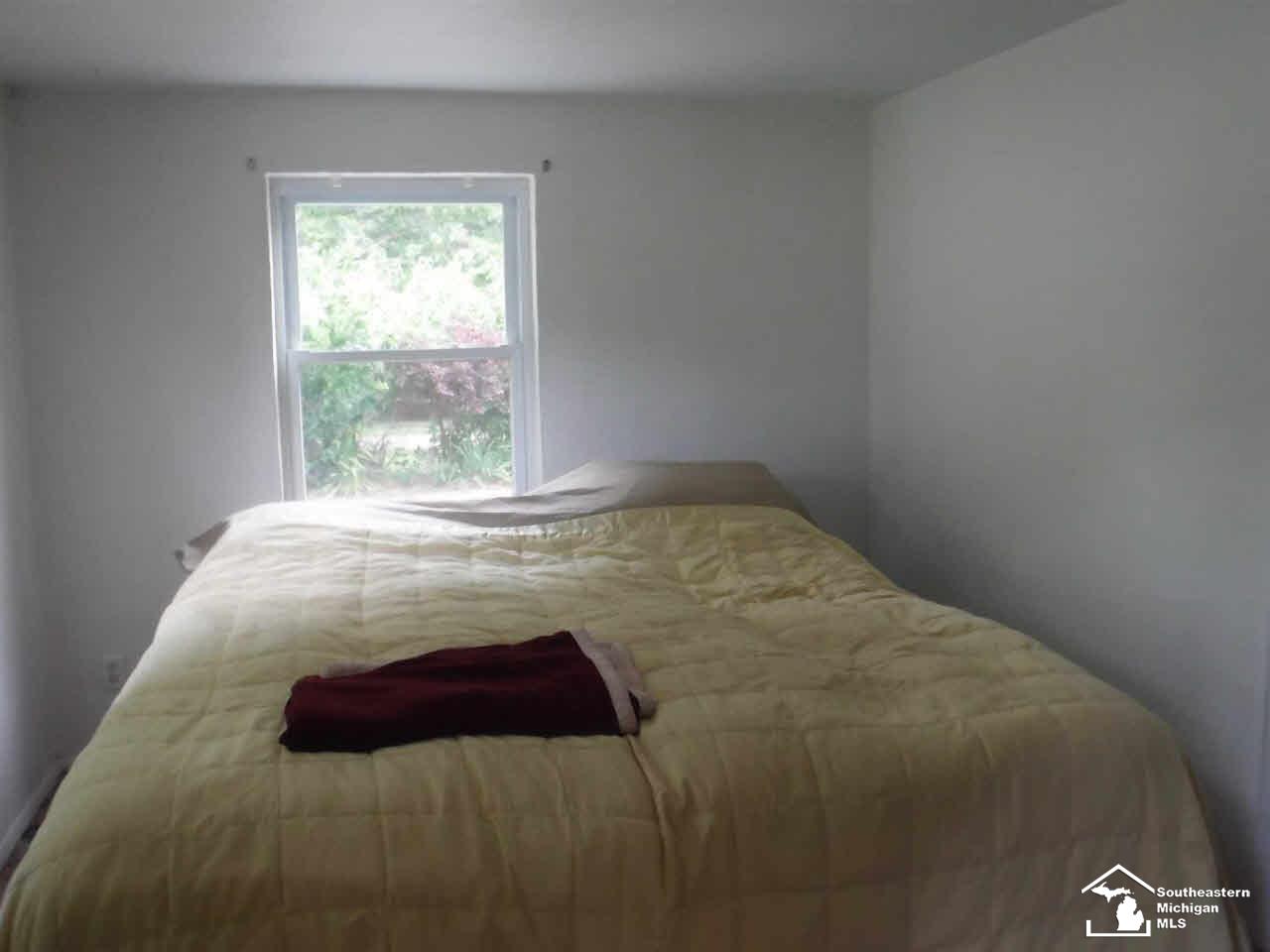 3691 West Temperance Road Lambertville, MI 48144 - Photo 9 of 12 20437199-8.JPG