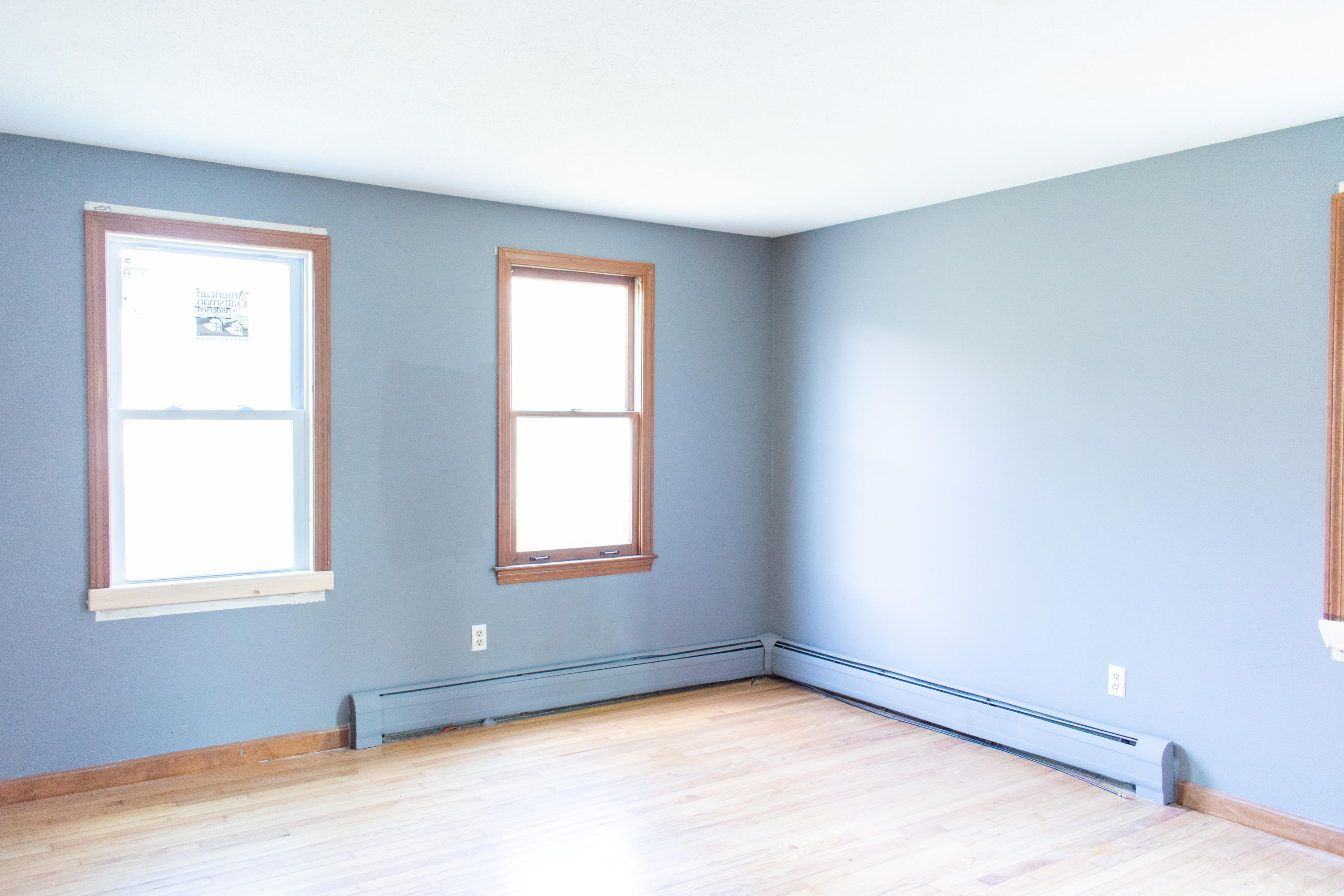 398 Lincoln Rd Extension Hyannis, MA 02601 - Photo 9 of 26 an empty room with a window