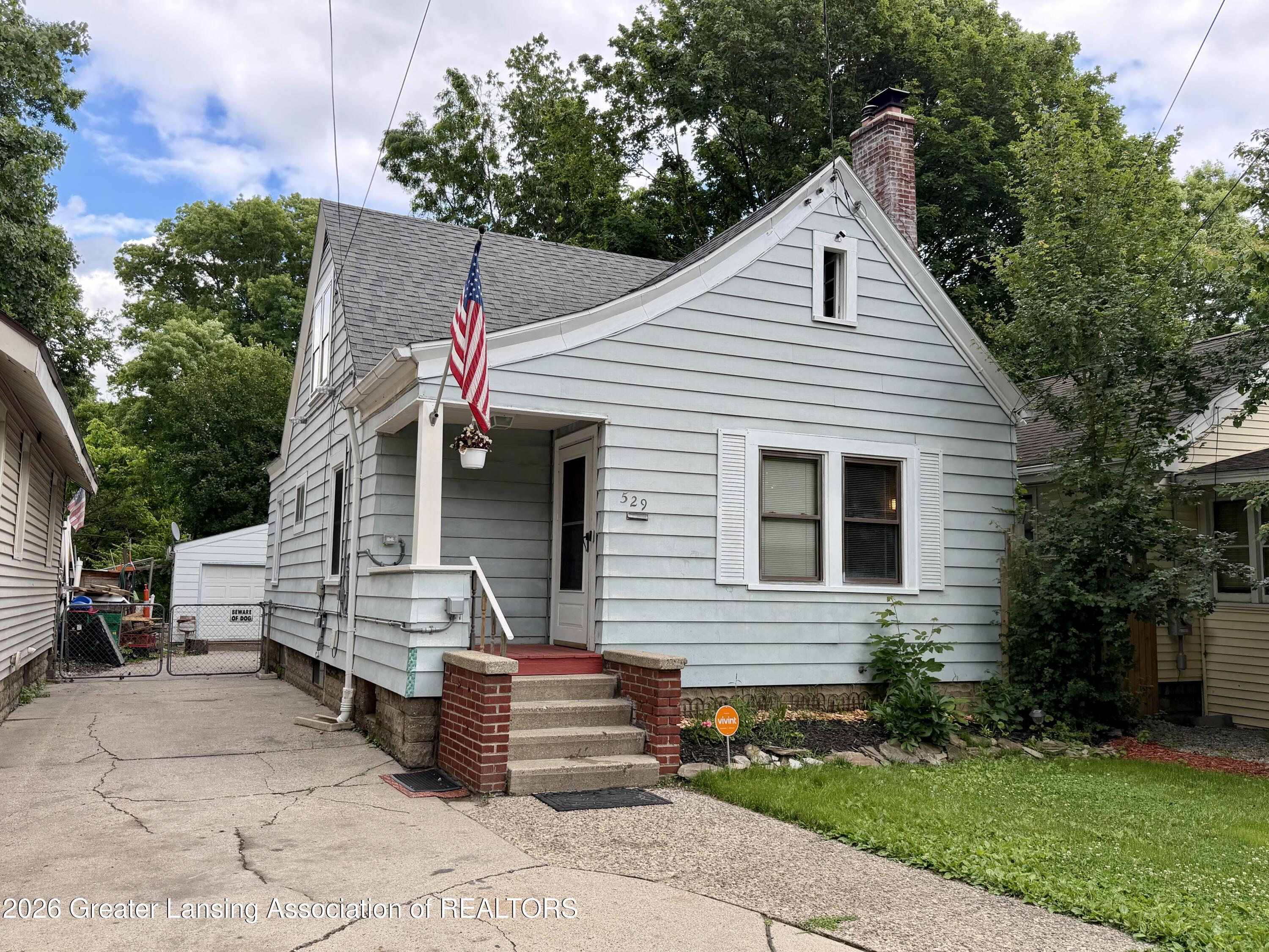 529 Shepard Street Lansing, MI 48912 - Photo 1 of 31 Front